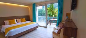 Xperience Hotel