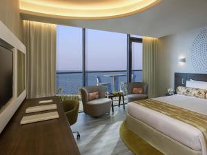 The Retreat Palm Dubai MGallery by Sofitel