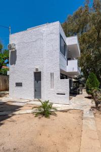 Sea Pearl Beach Front Villa Tolo