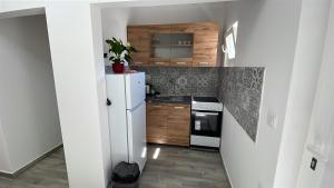 SeaWave - 2 bedroom apt with terrace close to beach!