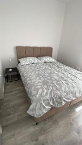 SeaWave - 2 bedroom apt with terrace close to beach!