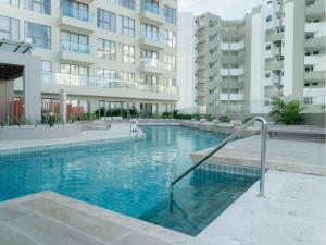 Elegante Apartamento con Balcón Reserva Del Mar 2 AP 1205