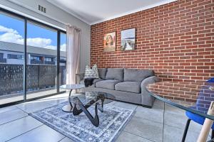 Stylish 1-Bedroom Luxury Apartment