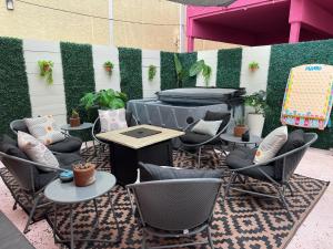 Sleeps 6 - Hot Tub - Fire Pit - Patio - LAX SoFi