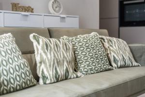 Stylish 3 Bed Town House in Holland Park - Central London - Free WiFI