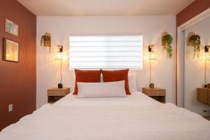 Sleeps 6 - Hot Tub - Fire Pit - LAX-SoFi-Beach