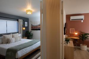 Sleeps 6 - Hot Tub - Fire Pit - LAX-SoFi-Beach