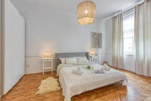 Spacious Apartment In Heart Of Zagreb - Happy Rentals