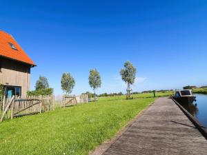 Countryside Home in Leons