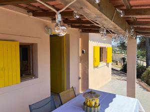 Maisonnette climatisée à 150 m de la plage Golfe de Lava APPIETTO