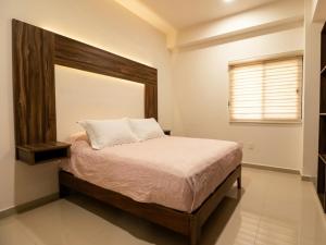 Depa Moderno Alberca Jacuzzi 2 min del Malecón 6 personas