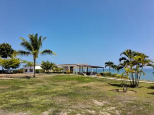 Hotel Punta Blanca - Jama - Manabí