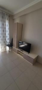 Tani home