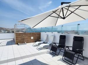 Relax & enjoy with family and friends near the sea