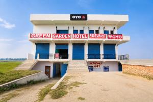 SPOT ON Green Garden Hotel And Restaurant