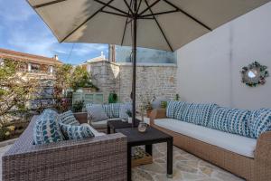 Christiano Apartments