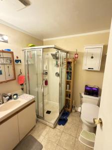 Cozy EnSuite No Pets Allowed