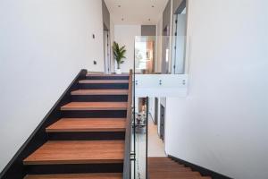 New 2024 - 4BR Pet-Friendly Pool Villa - Jomtien