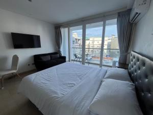 Centara center studio room