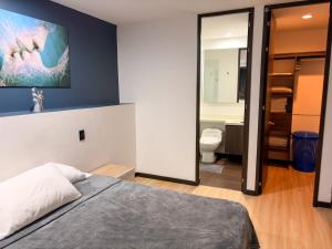 3brDuplex Penthouse with Jacuzzi &AC near Provenza
