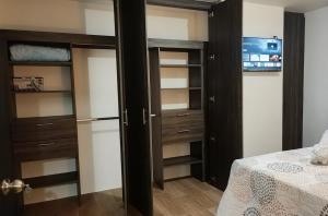 Apartamento 2 dormitorios 1 baño parqueo