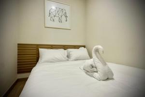 Swing & Pillows - The Earth, Bukit Jalil