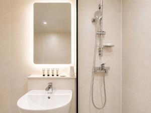Link B Hotel