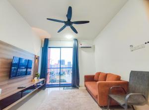 Modern Loft at Residensi Rampai 2 by HCK