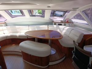 52 ft Luxuary Catamaran at Red Frog Marina Bocas del Toro
