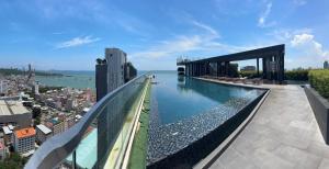 Base Central Pattaya Perfect spot Seaview 23 floor