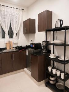 Beach 2bedrooms apartment - Netflix,WiFi,TV,Fridge,Kitchen
