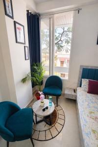 The Urban Studio, Few steps from WTP mall, Airport