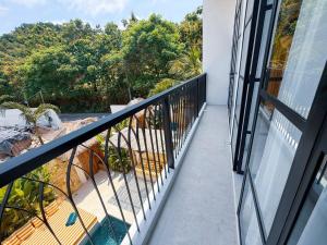 Aura 2 Bingin Pool Design Minutes to Surf
