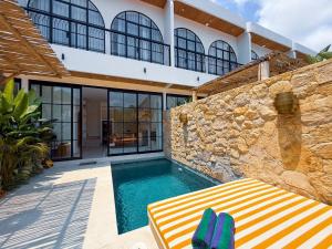 Aura 2 Bingin Pool Design Minutes to Surf