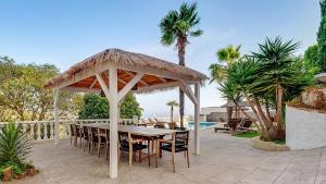 Costacabana - Villa Tropicana