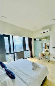Star Residence 1 KLLC 46 Floor 2Br Unit