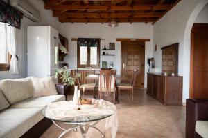 House Demetra