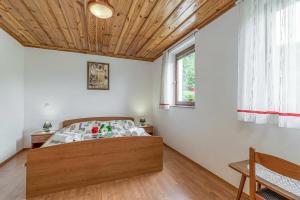 Vrtin Vineyard Family Retreat - Happy Rentals