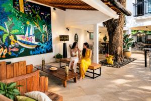 Sous le Badamier Quiet Boutique Hotel with Pool near Grand Baie