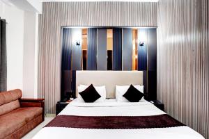 Hotel Swasno by Rivlet MG Road
