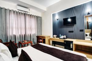 Hotel Swasno by Rivlet MG Road