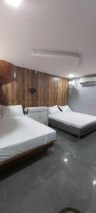 Hyton Grand - Kilambakkam