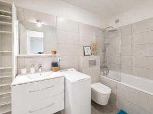 Azure Nest - Sea view appartment with private parking in Antibes