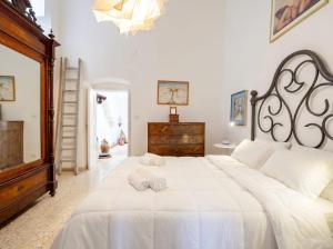 Corte Fiorita - City Center historical stay