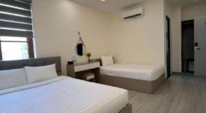 Rova Hotel - Ven Sunset Town
