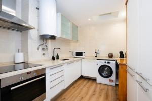 Charming Quiet Apartment in Bairro Alto