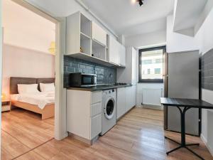 Malove Sea & Lake Apartments by AXISS