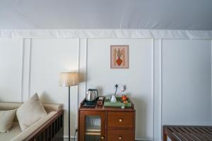 Orchard At Sarai - Luxury Tent Villas, Swimming Pool, Large lawns, & Pet friendly