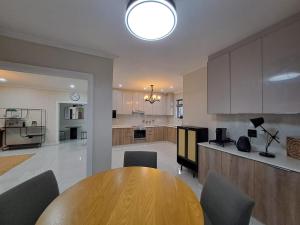 Moxley Manor Entire holiday home