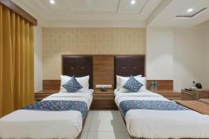 The Castle Crown - Hotel Royal Square, Ahmedabad